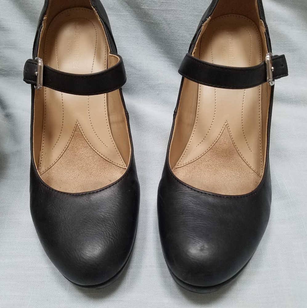 Black high heel mary jane